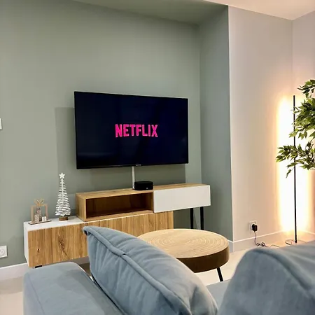 Magnifique Au Pied De La Citadelle Blaye